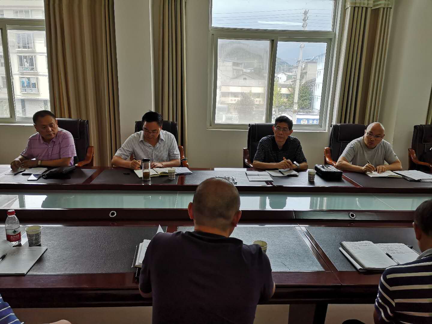 Image title Image title